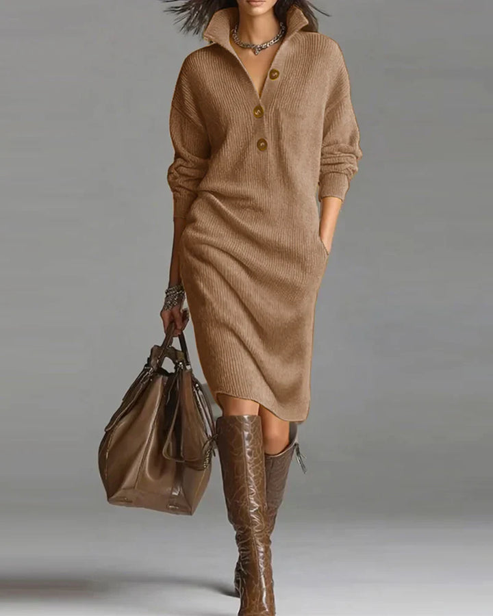Lucia - Knitted dress with collar and buttons