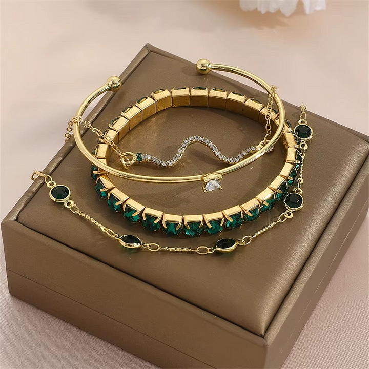Miray -Aurora Emerald Bracelet Set