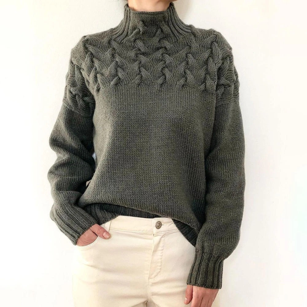 Elena – Warm Knitted Turtleneck