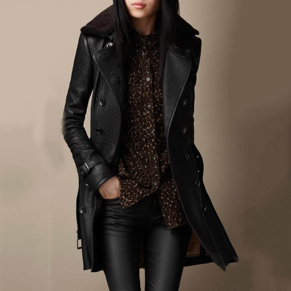 Elegant 3/4 leather coat