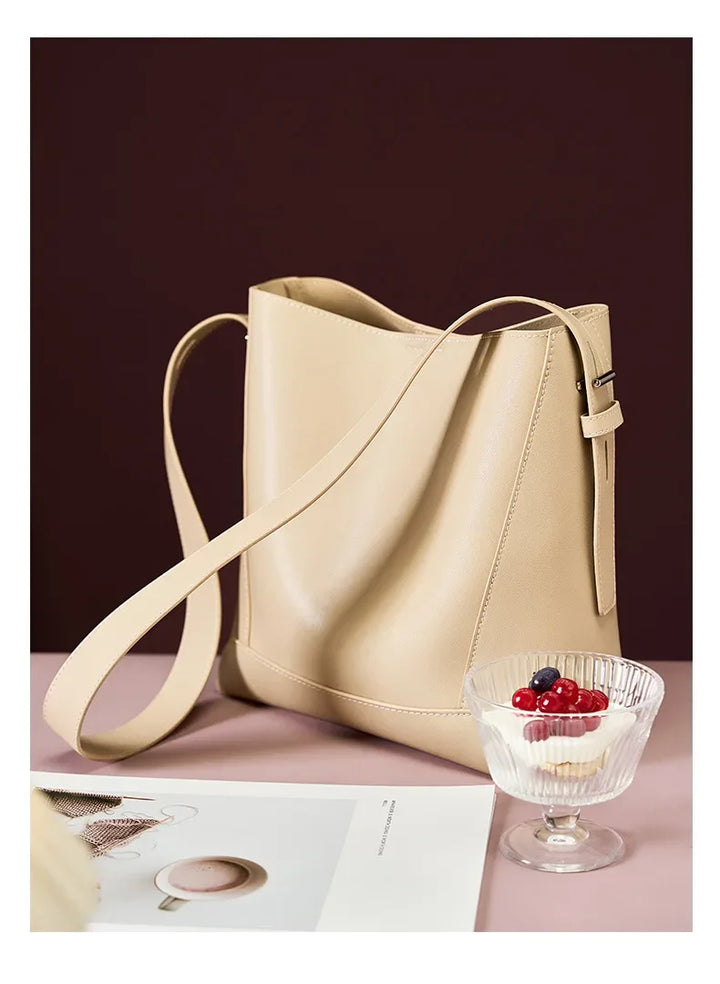 TINE | ELEGANT SAND SHOULDER BAG