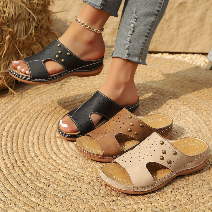 Layla™ - Stylish Cozy Wedges