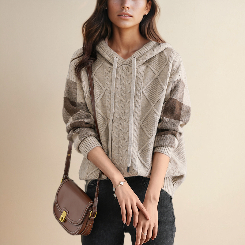 Tamsin™ - HOODED SWEATER WITH ELEGANT JACQUARD DESIGN