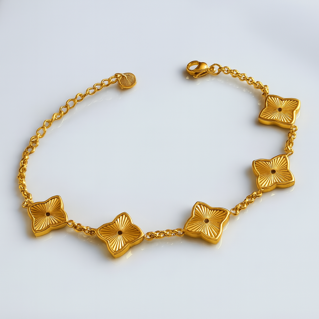 Briana | Textured Multi Clover Bracelet - 18K Gold Plated Waterproof